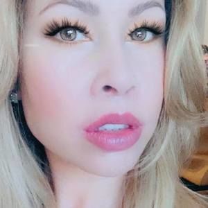 Meet your Posher, Angelica